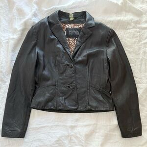 Wilsons Vintage Leather Black Cropped Women’s Size Large